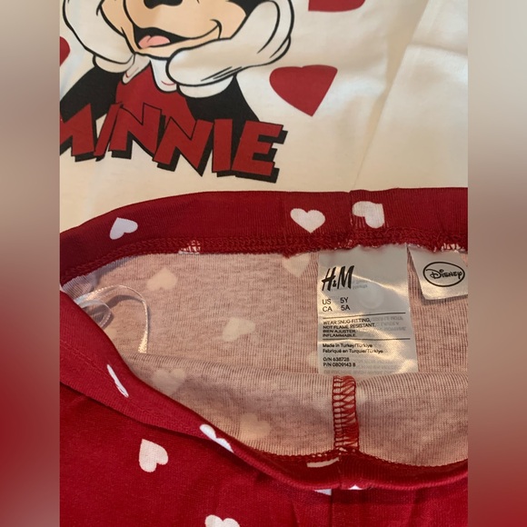 NWOT Adorable! ❤️Minnie Mouse PJ Set Size 5 - Picture 6 of 9